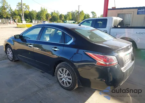 2015 Nissan Altima 2.5 S из США, поврежденный, VIN 1N4AL3AP8FC283544